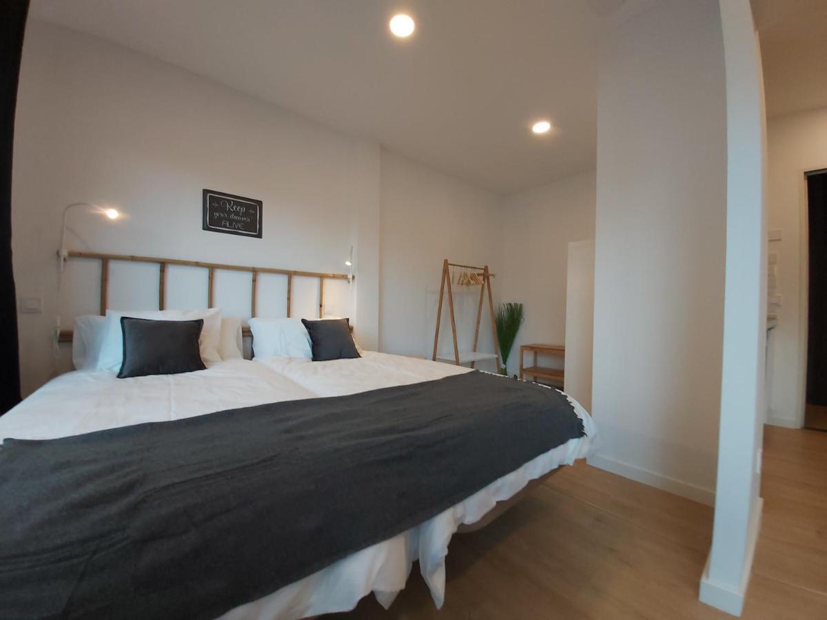 Acero Y Piedra Apartamentos Con Jardin Privado Cerceda  ภายนอก รูปภาพ