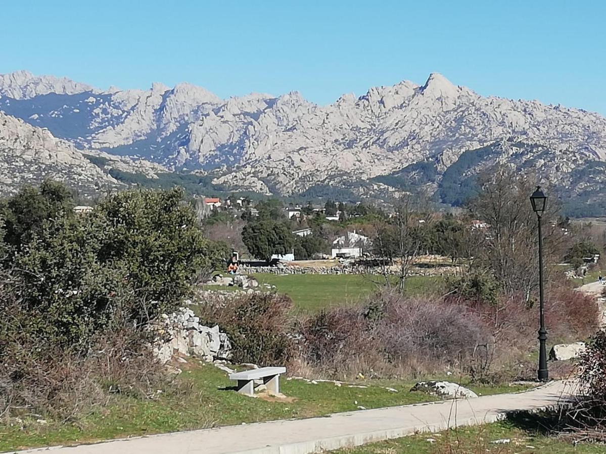 Acero Y Piedra Apartamentos Con Jardin Privado Cerceda  ภายนอก รูปภาพ